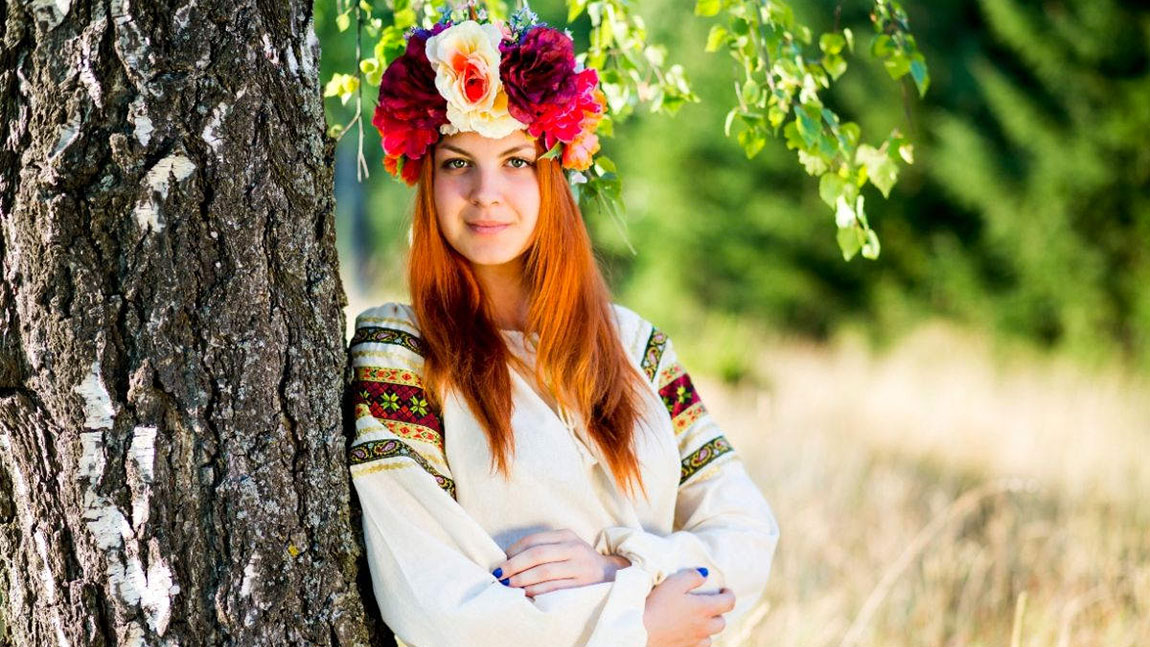 Русские народные костюмы и головные уборы